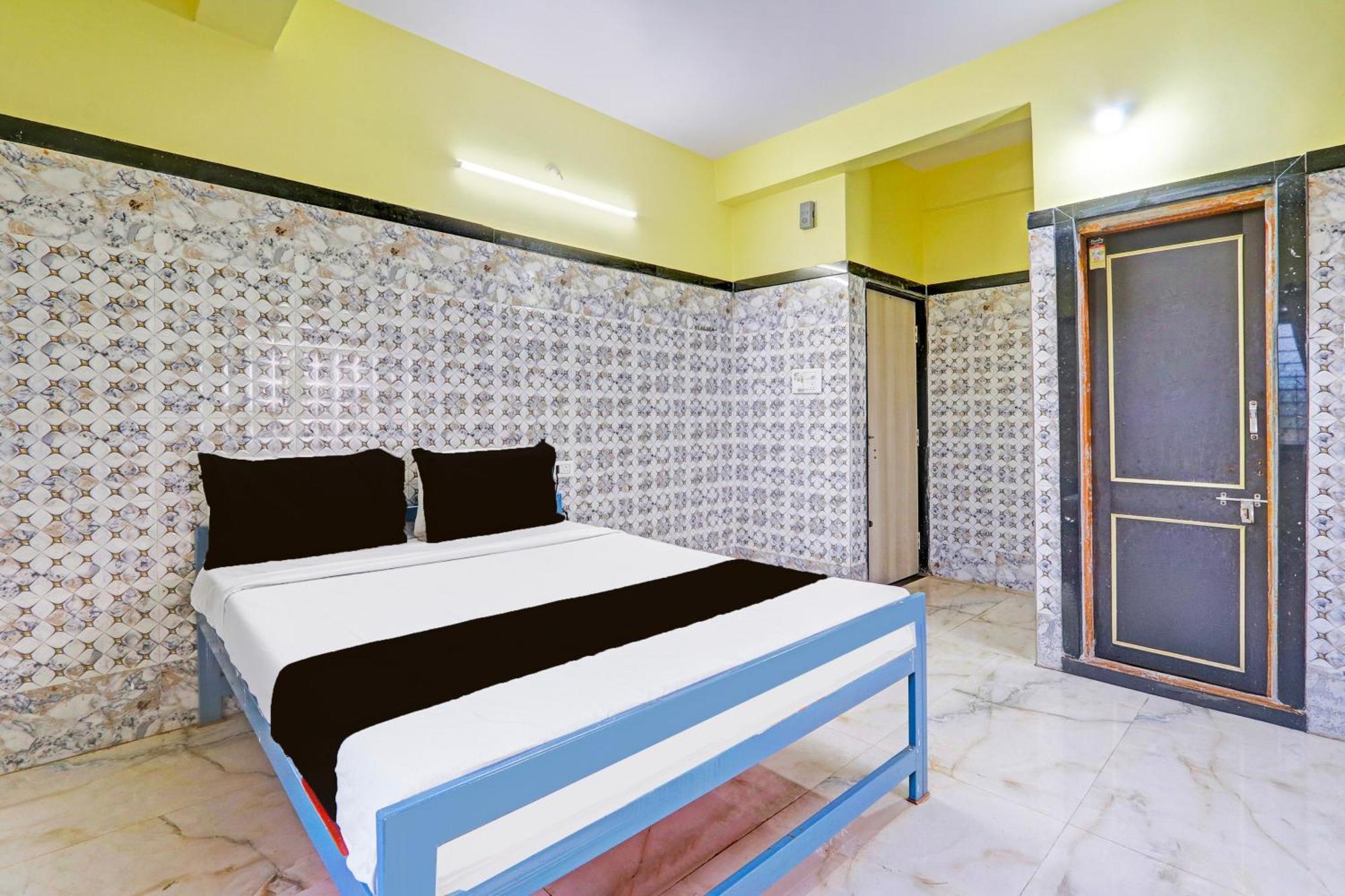 Hotel O Pankaj Hotel & Lodge Gangapur  Экстерьер фото