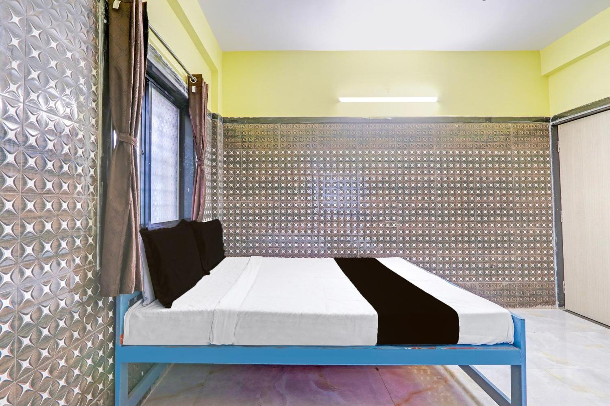 Hotel O Pankaj Hotel & Lodge Gangapur  Экстерьер фото