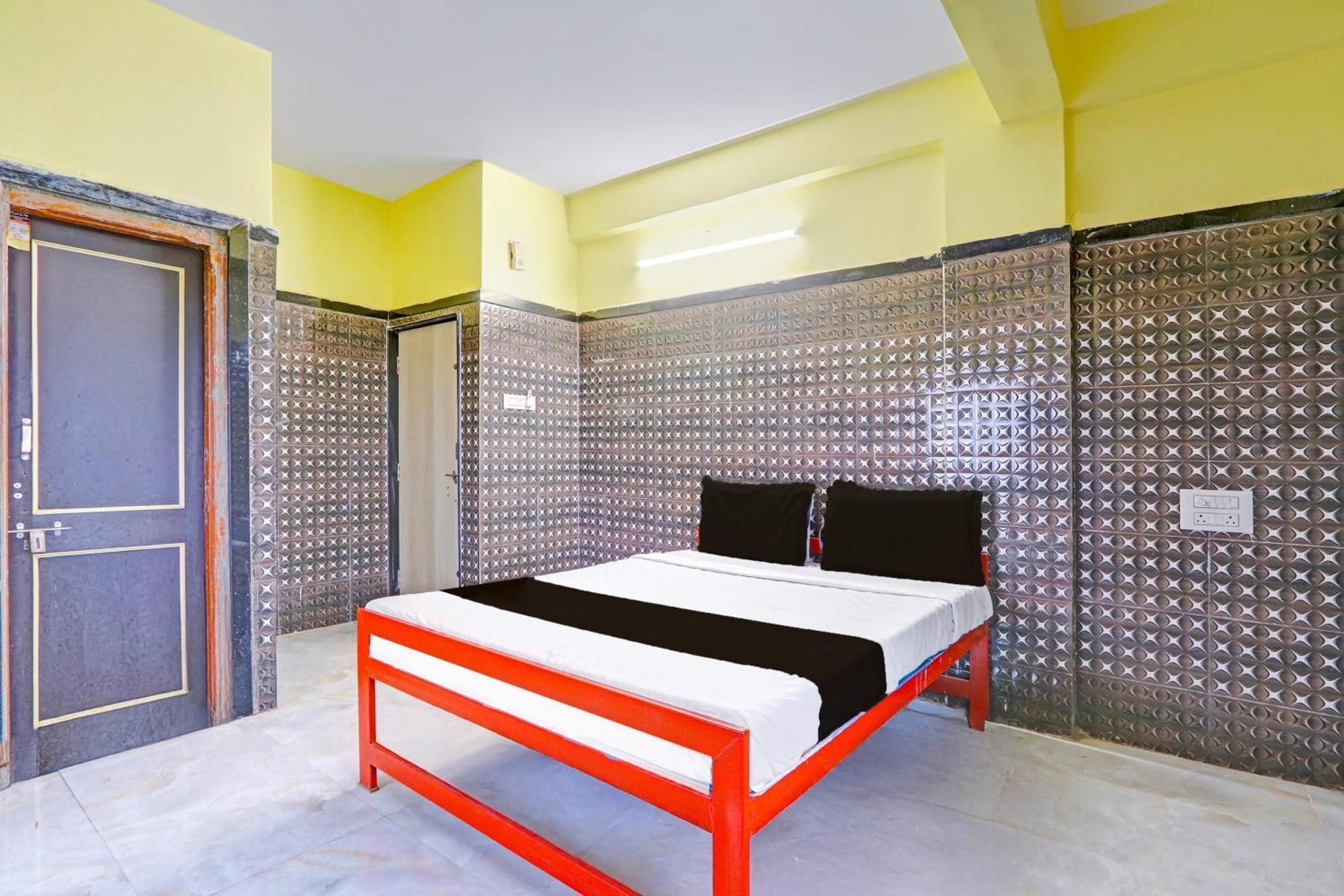 Hotel O Pankaj Hotel & Lodge Gangapur  Экстерьер фото